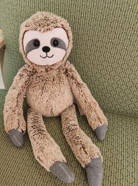 Target Cloud Island Plush Sloth Mom 16" Stuffed Animal - Tan and Gray